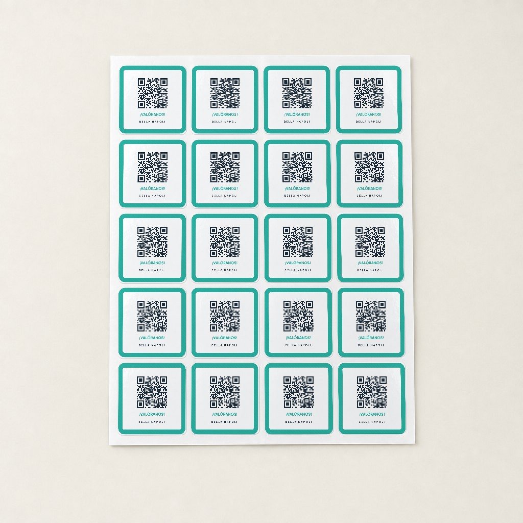 Ejemplo de pegatinas cuadradas: qr de reseñas